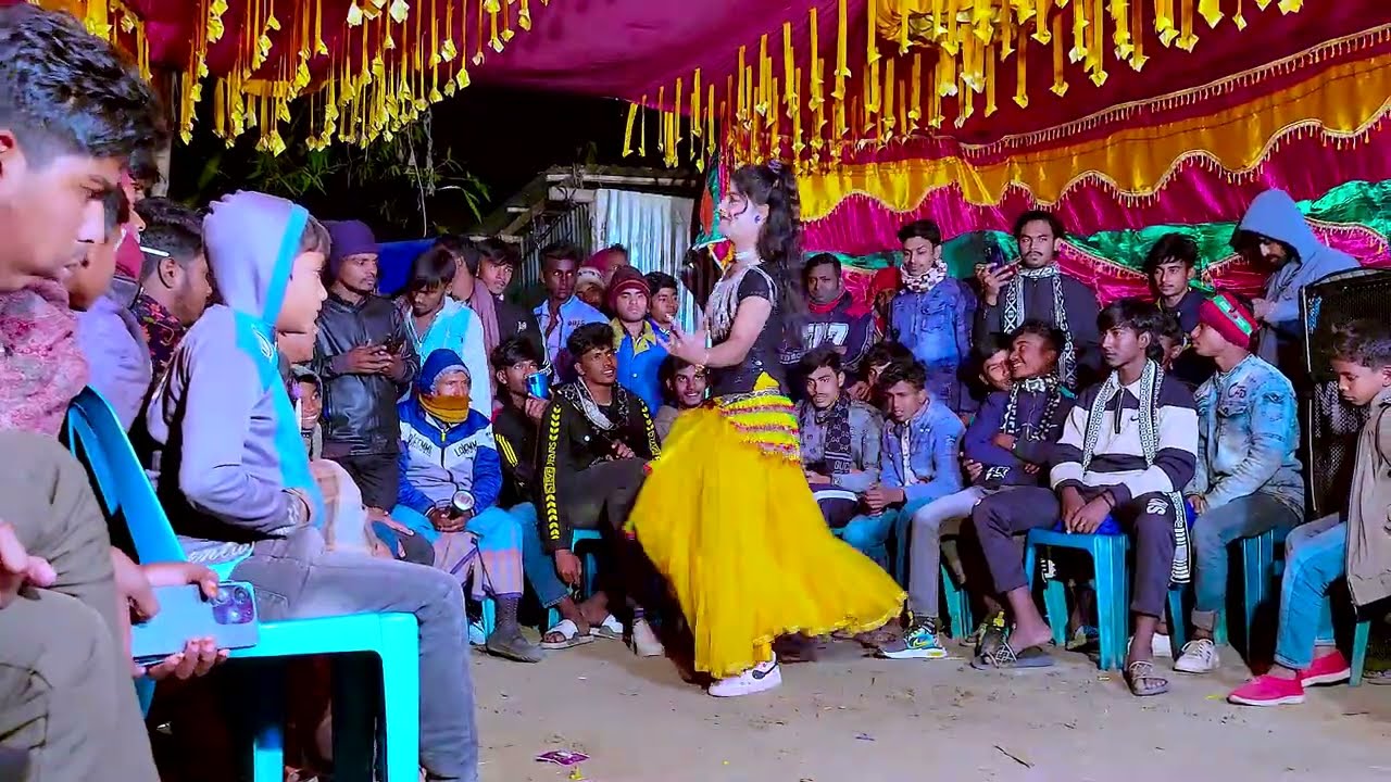 বিয়ে বাড়ির নাচ | ফাইট্টা যায় বুকটা ফাইট্টা | Bangla Weeding Dance Performance | Akhi Dance 2026