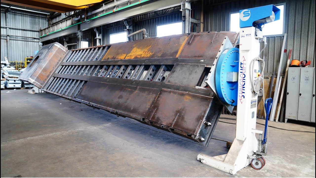 Head and Tailstock Positioner 15000 kg (33000 lbs) Capacity - Sideros Engineering - Lowboy Trailer