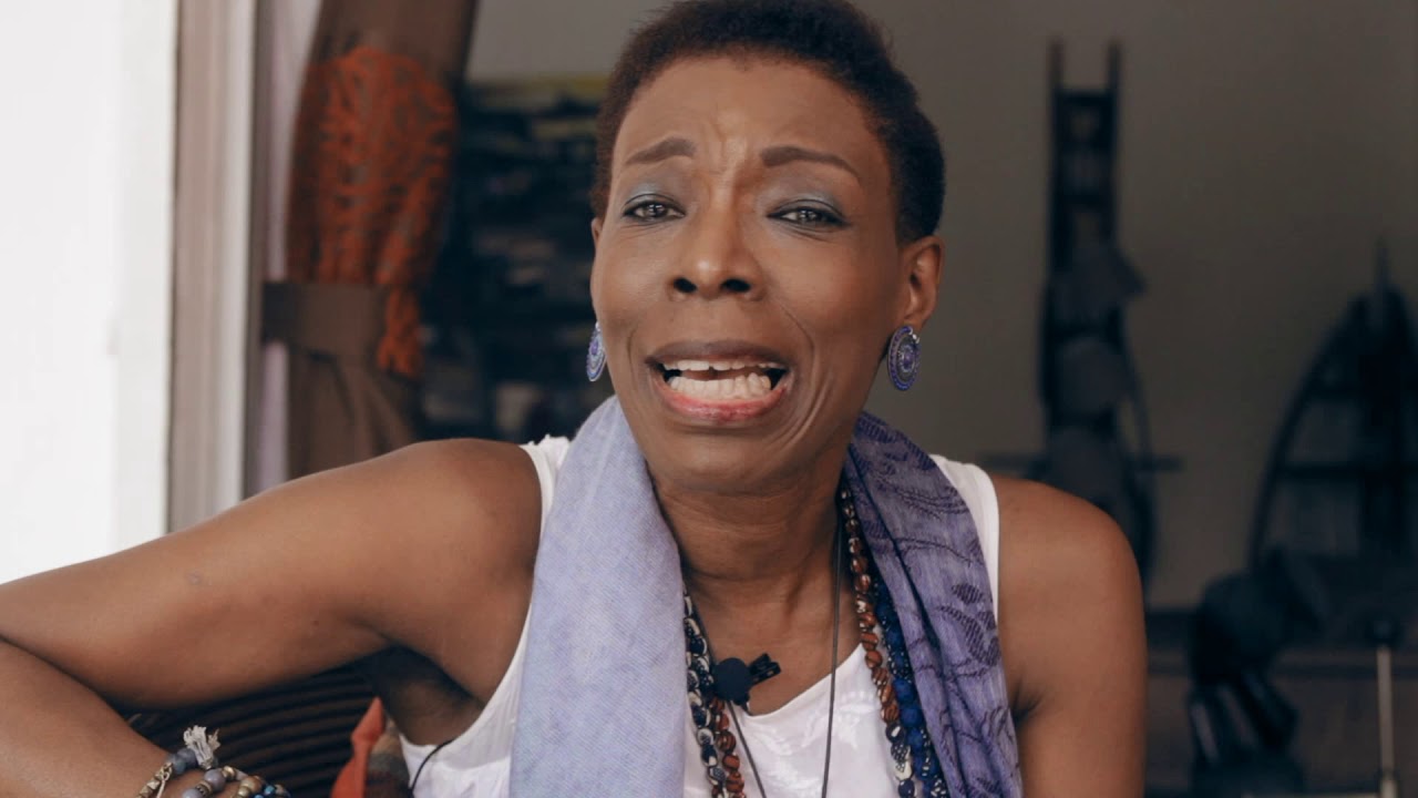 TRACKLIST AFRICA - Sango Ndedi Ndolo .mp4