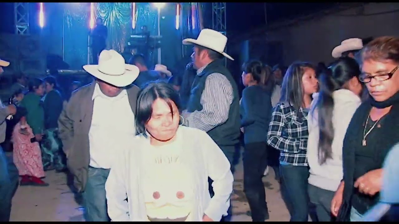 LOS PREFERIDOS DE OAXACA EN UNA BODA EN SAN MARTIN PERAS 2013