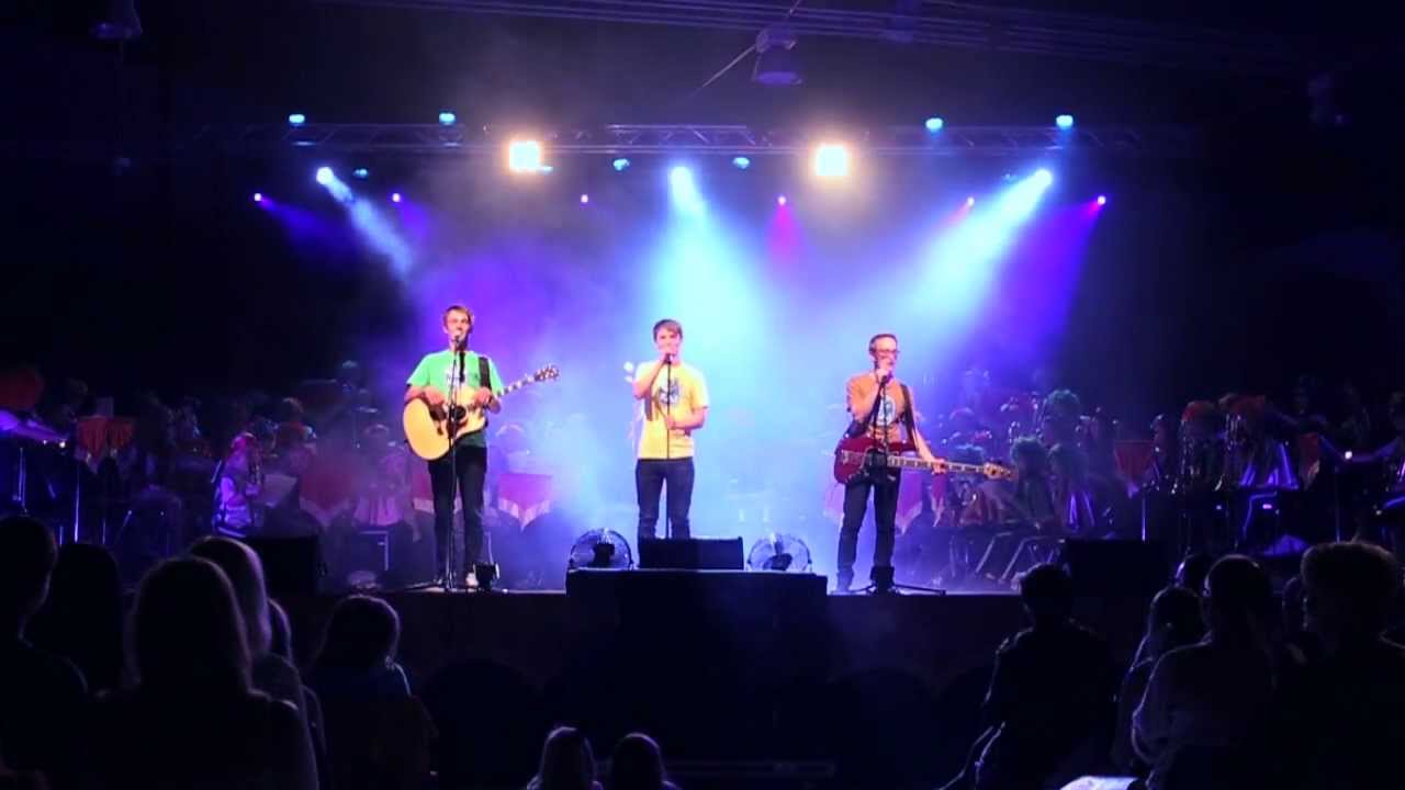 KAJ - Bärgandis Begaistra Live med Närpes skolmusikkår