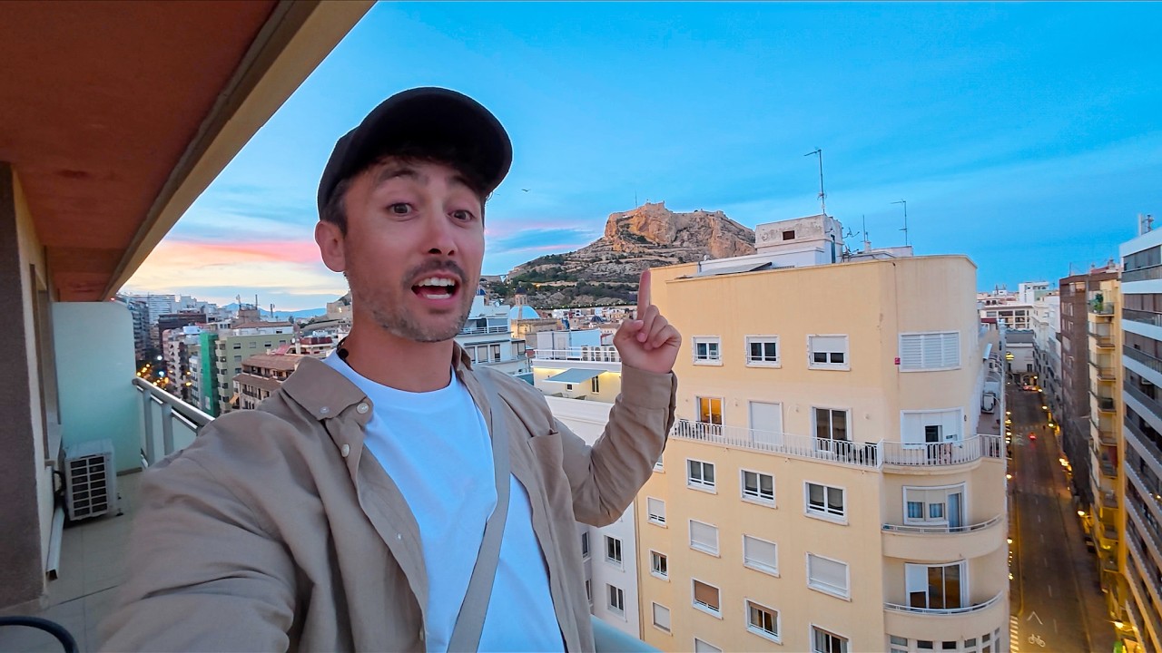Exploring Alicante’s Nightlife 🇪🇸 | Evening Walk & Local Vibes