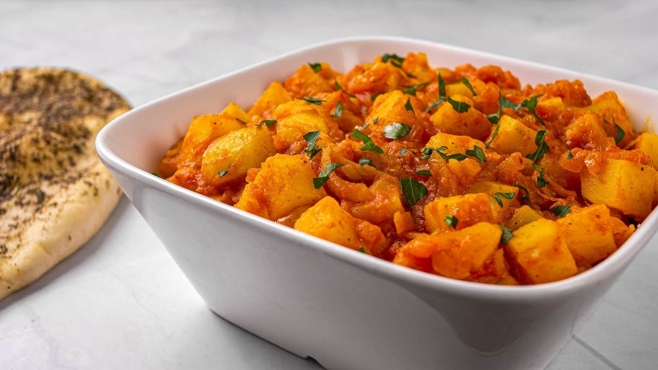 Persian Potatoes and Onions in Tomato Sauce - Vegan Recipe