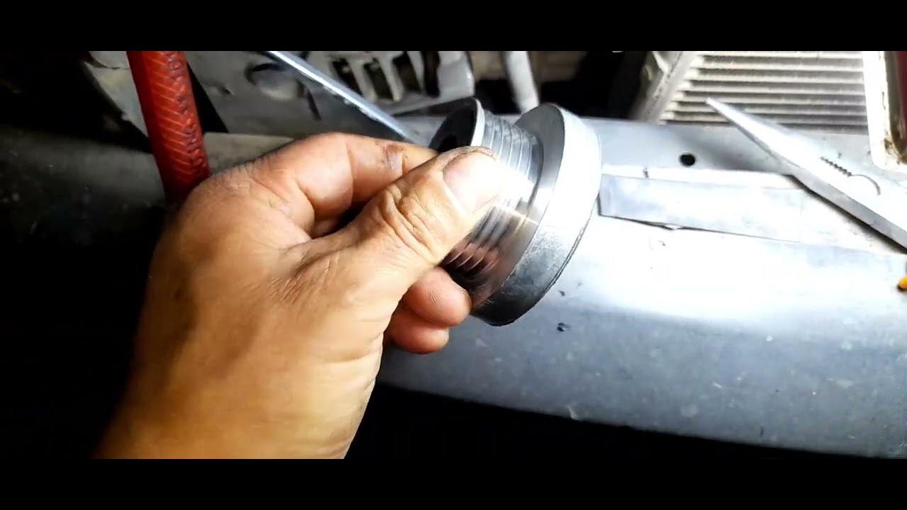 Cómo cambiar la polea de la alternador de Renault kangoo sin sacar alternador👍