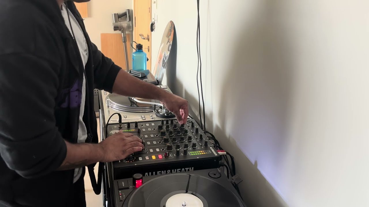 2025 Sudz Home Sessions 3 - [Strictly Vinyl] Hypnotic Techno
