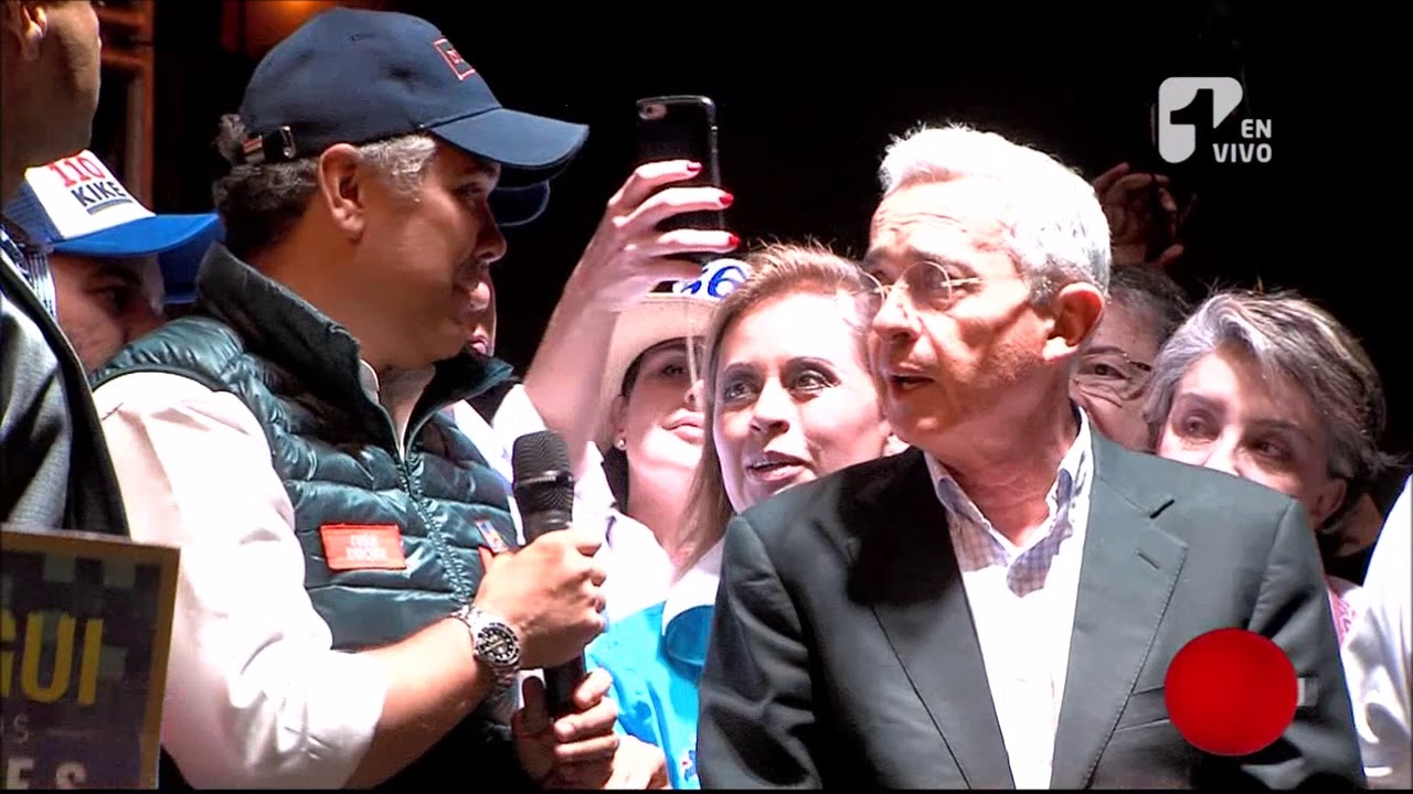 Top Secret: La pérdida de memoria de Uribe