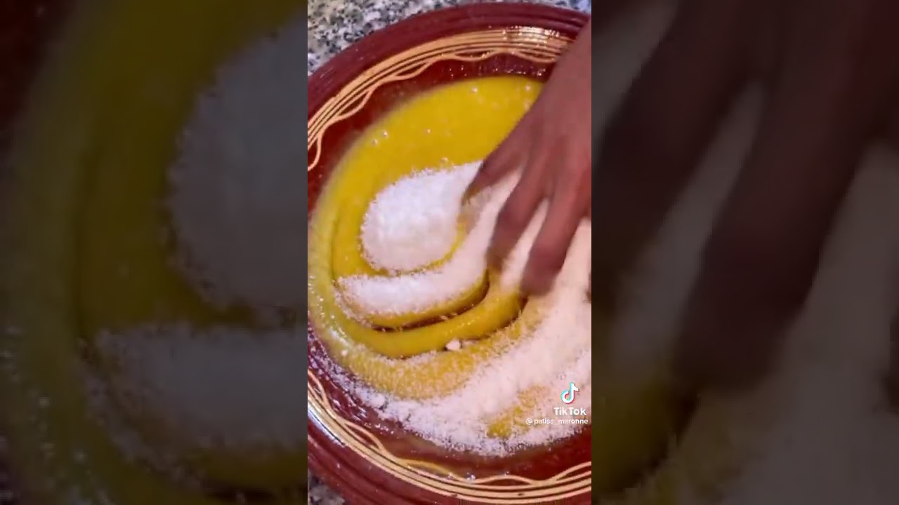 حلويات العيد # الغريبة كاذوب فالفم لذيذة بزاااف وفتية كاتجي خطيييرة
