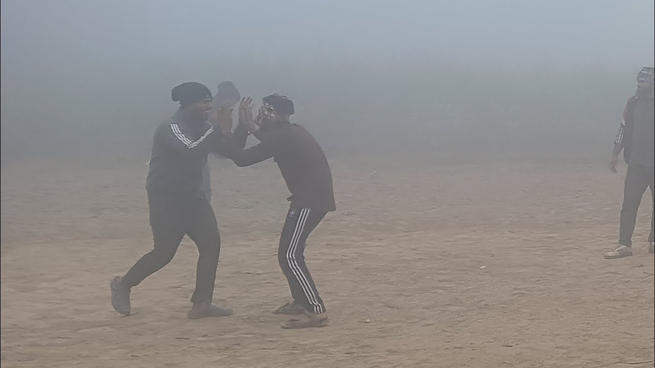 PRANSHU.VLOGS. is live Sardi me 🥶 vollayball ⚽