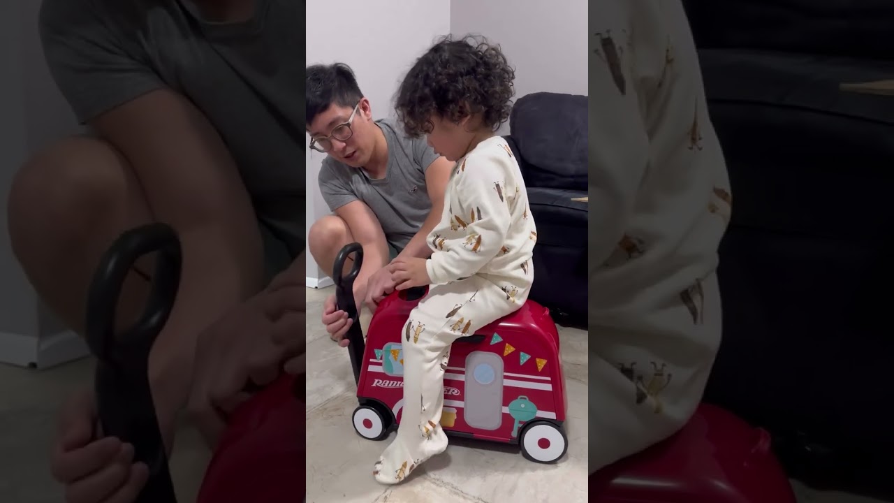 Radio Flyer 3-in-1 Happy Traveler Camper, Ride on Toy, Toddler Carry-On Storage