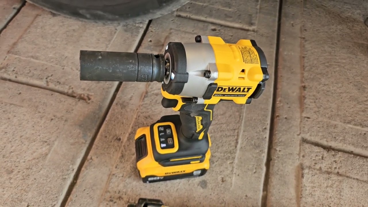 LLAVE DE IMPACTO DEWALT 1/2  LINEA ATOMIC (PUESTA A PRUEBA) 