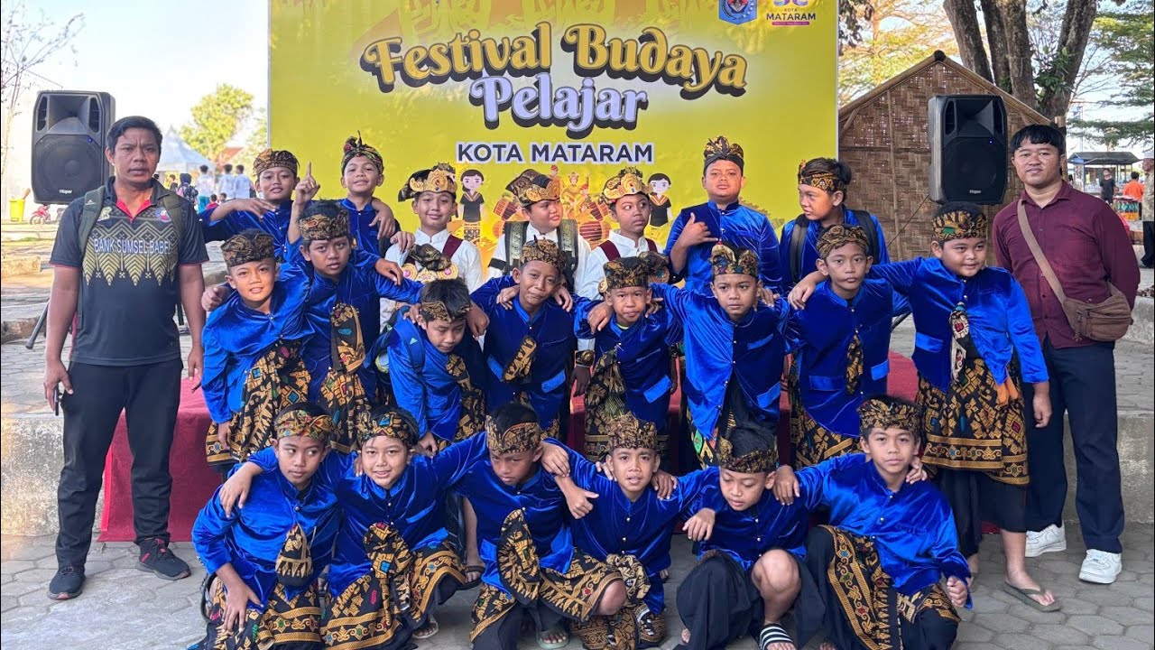 GENDANG BELEQ SDN 2 cakranegara Tampil di even Festifal Budaya Pelajar Kota Mataram