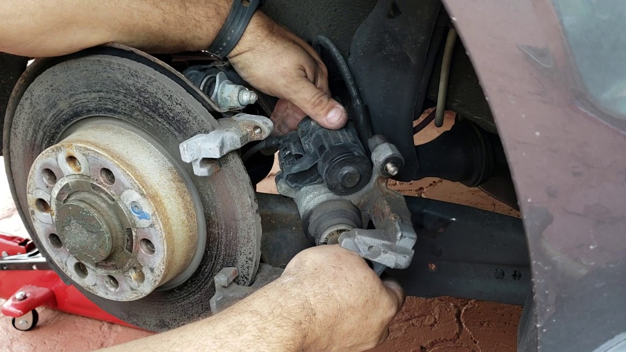 Cambiar frenos traseros del audi A3 2015