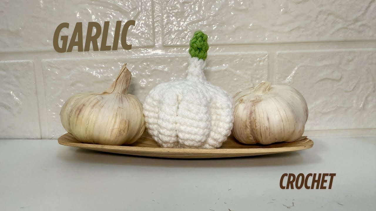 Auntie Nat’s Crochet - Garlic