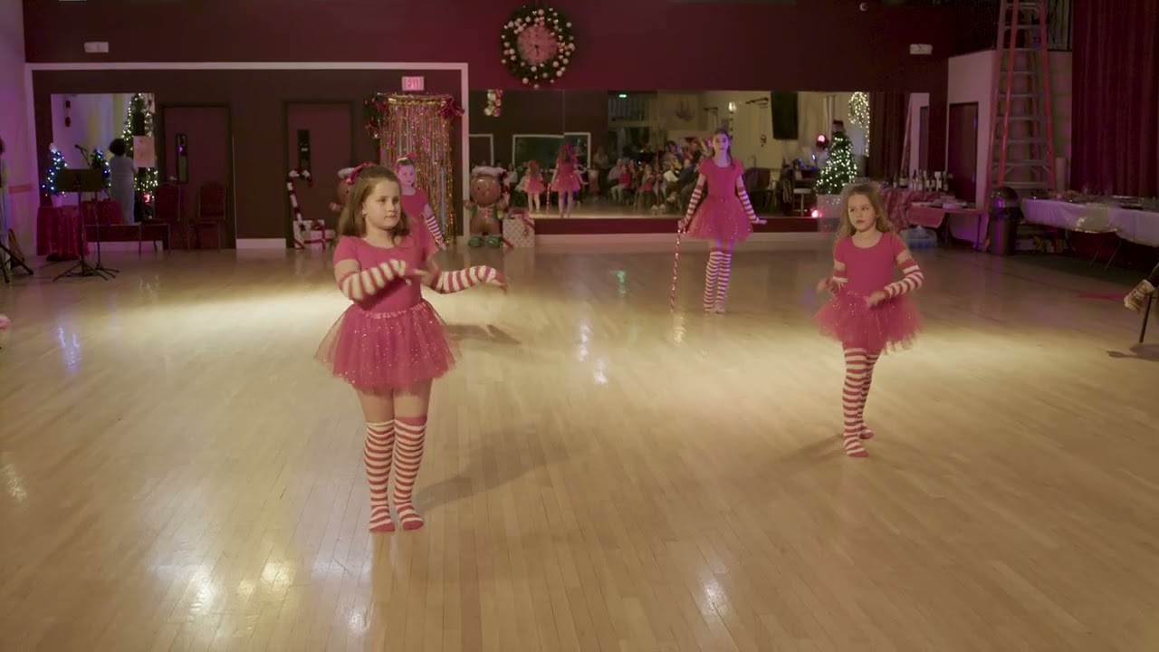 Emi, Eva, Angelica, Elena — “Like It’s Christmas” Show — Odika Dance Showcase Dec. 2025 