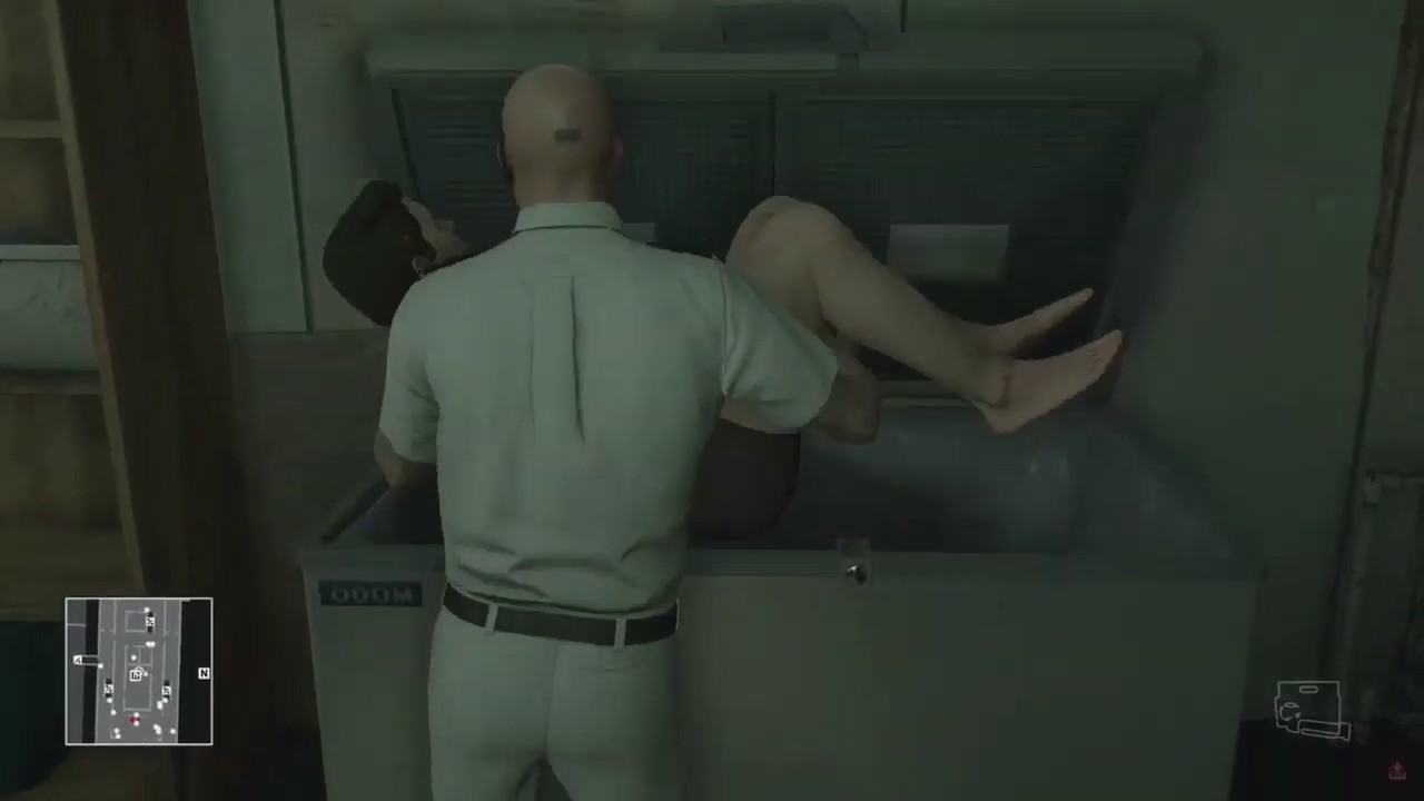 How to beat freefrom training challenge drowning guy in toilet (hitman gameplay)