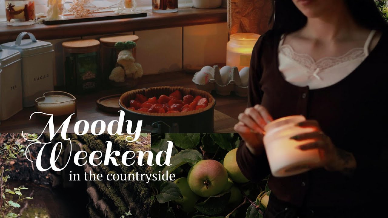 Moody Weekend In The Countryside: Strawberry Crumble Cake & Rainy Magical Country Walk
