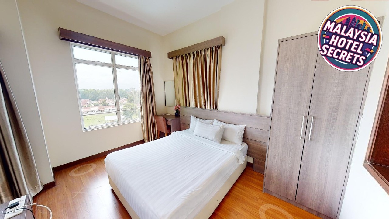 Bayou Lagoon Park Resort | Malacca, Malaysia | Hotel Review 🛏️