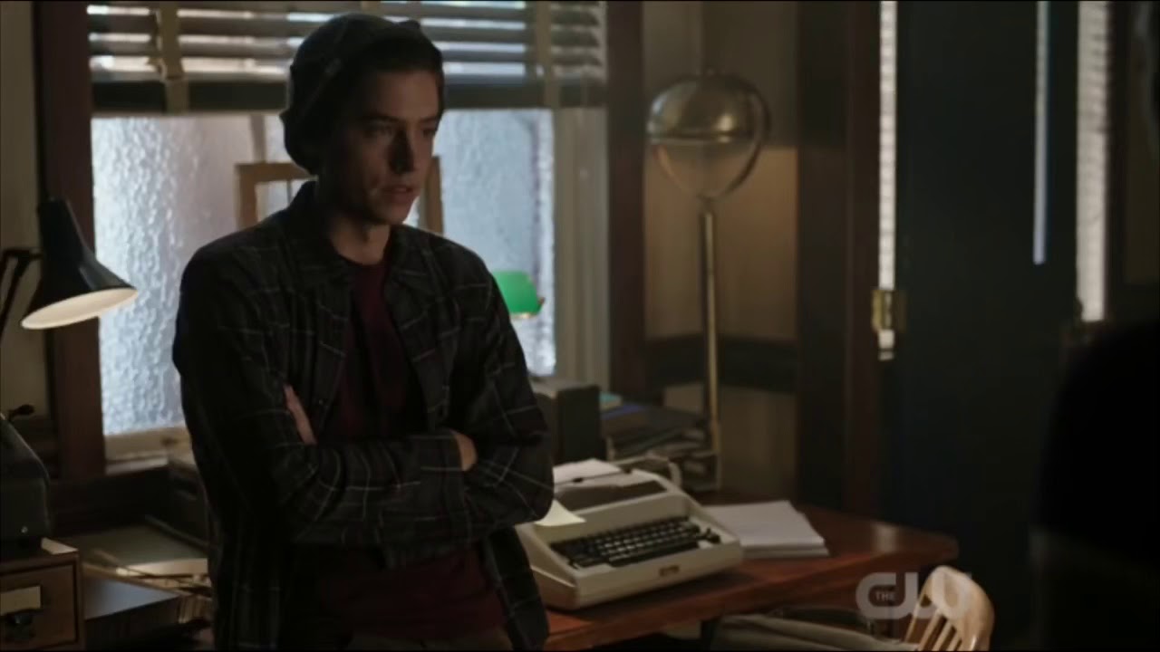 Betty and Jughead Kiss at the Blue and Gold | 3x02 | Riverdale