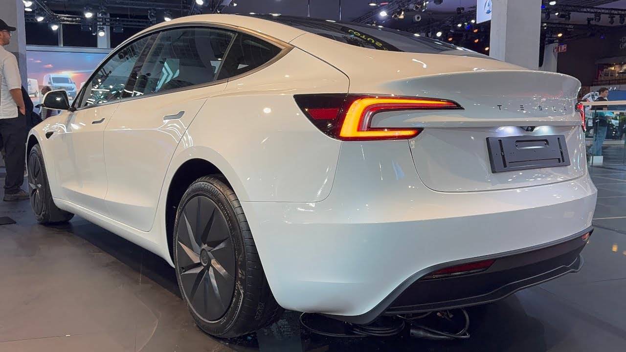 NEW Tesla Model 3 STANDARD 2026 Walkaround Review