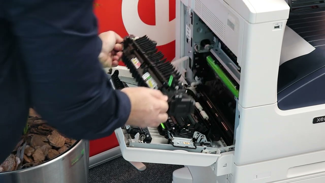 Replacing a fuser (R8) assembly on the Xerox VersaLink B7000 / B7100 series MFP