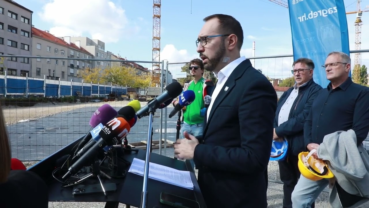 Gradonačelnik Toma&scaron;ević o izgradnji bolnice u Blatu i savskim mostovima