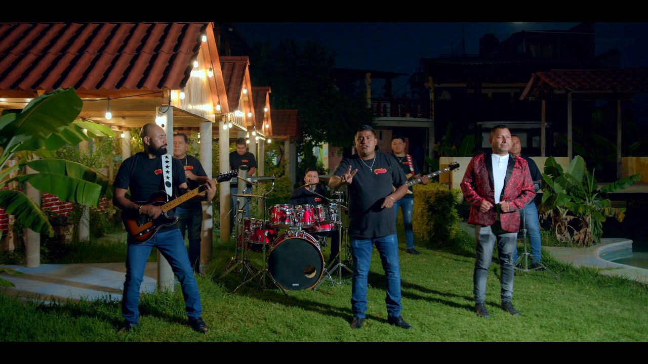 Estrellita del amor - Los Grandes de oaxaca feat El &uacute;nico de Guerrero
