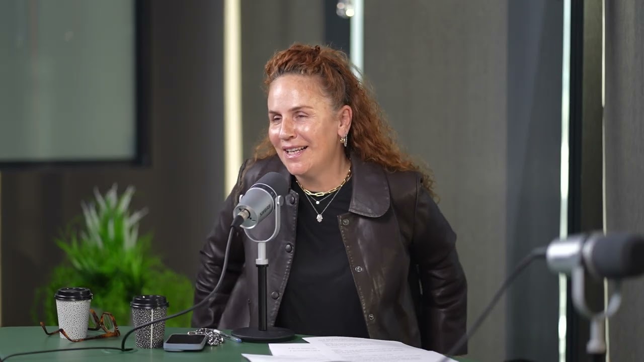 טוויסט בעלילה: רוני לוגסי מארחת את חנה פילניק 🧡 (פרק 31)