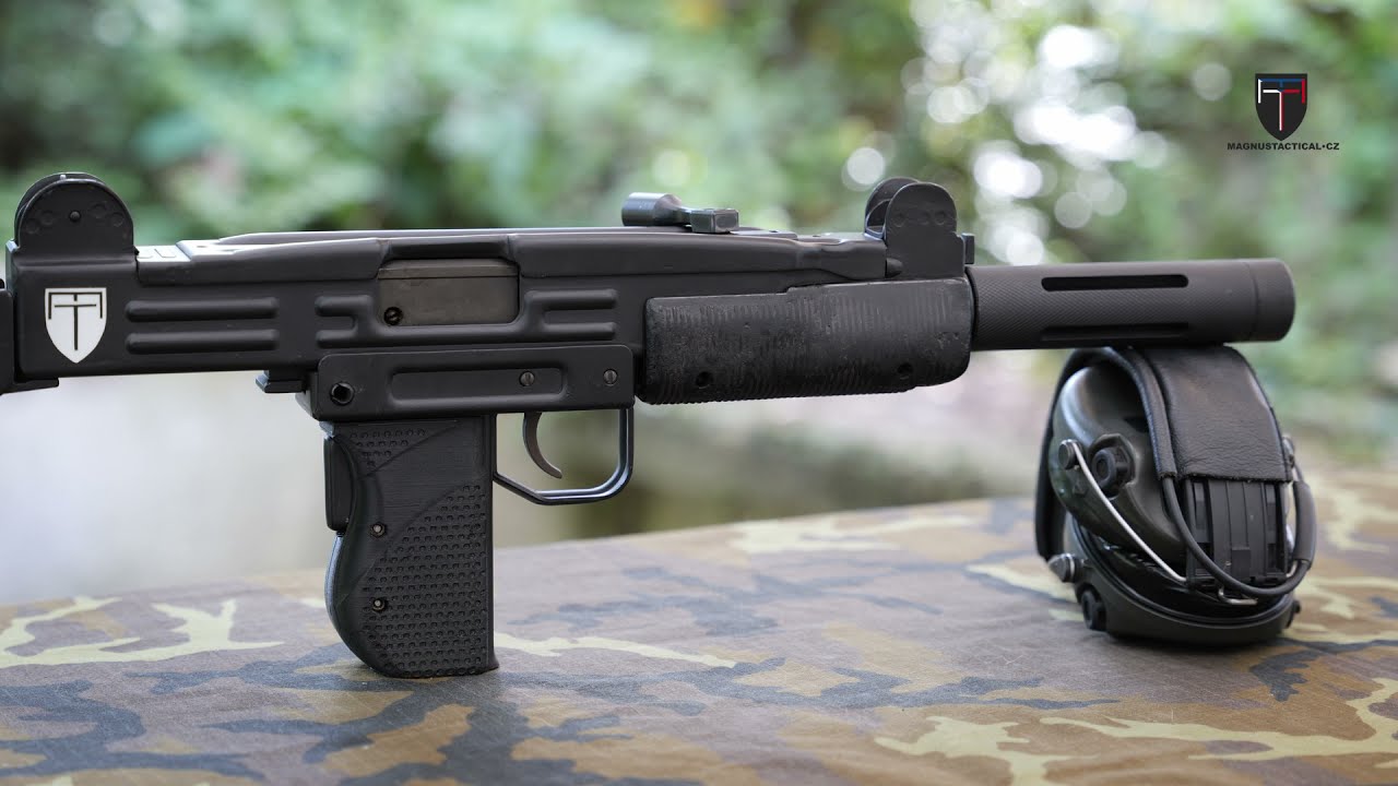 Uzi S