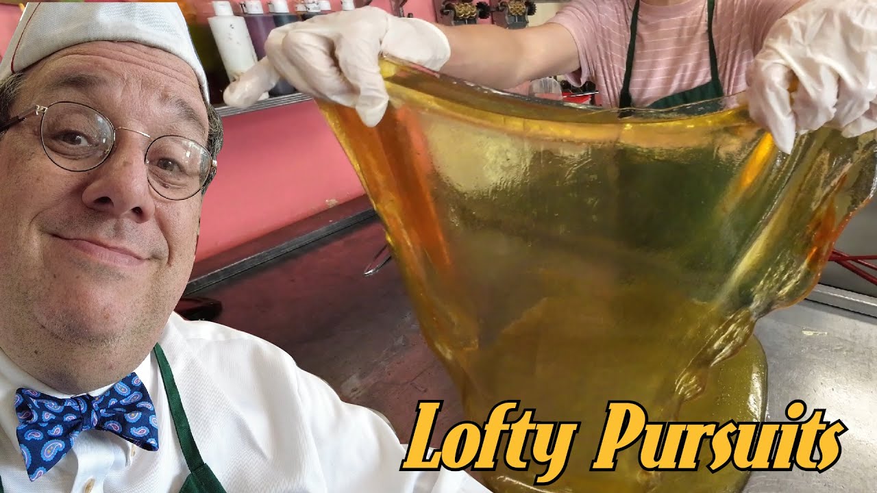 Конфеты из мускатной тыквы в нашем наборе «Остатки сладостей ко Дню благодарения». Несладкие конф...