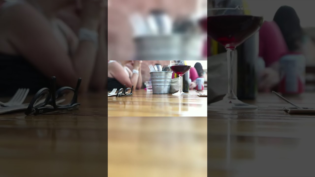 Rainy Coffee Shop | Soft Jazz & Window Rain