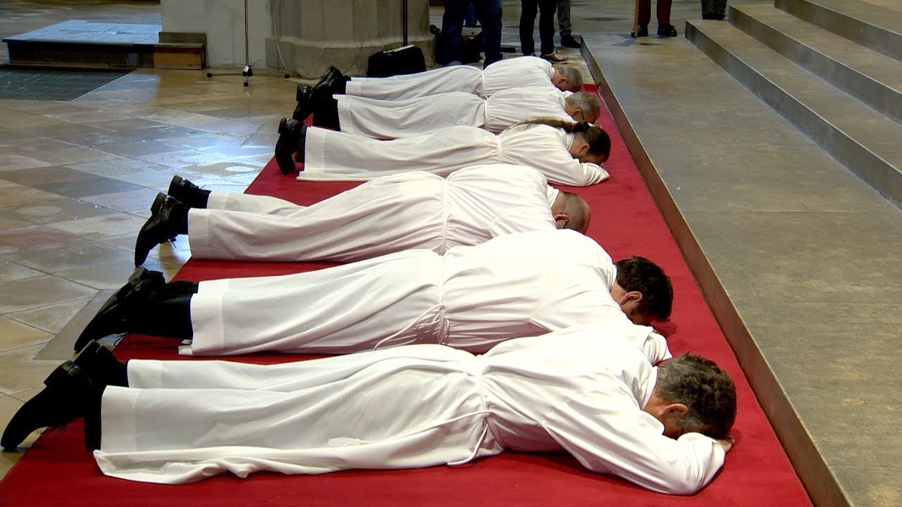 Weihe der Ständigen Diakone im Augsburger Dom