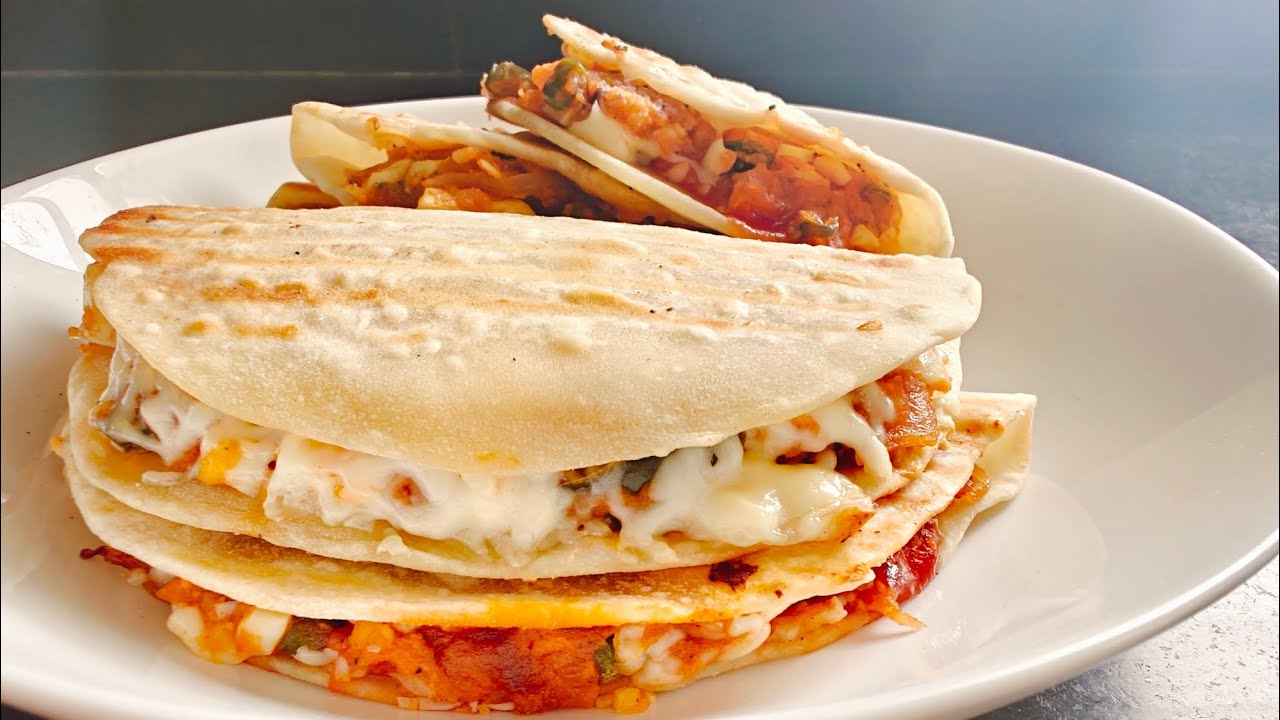 Egg Potato Wrap | এগ্ পট্যাটো রাপ | ডিম আর আলু থাকলেই বানিয়ে ফেলতে পারবেন এই wrap টা 