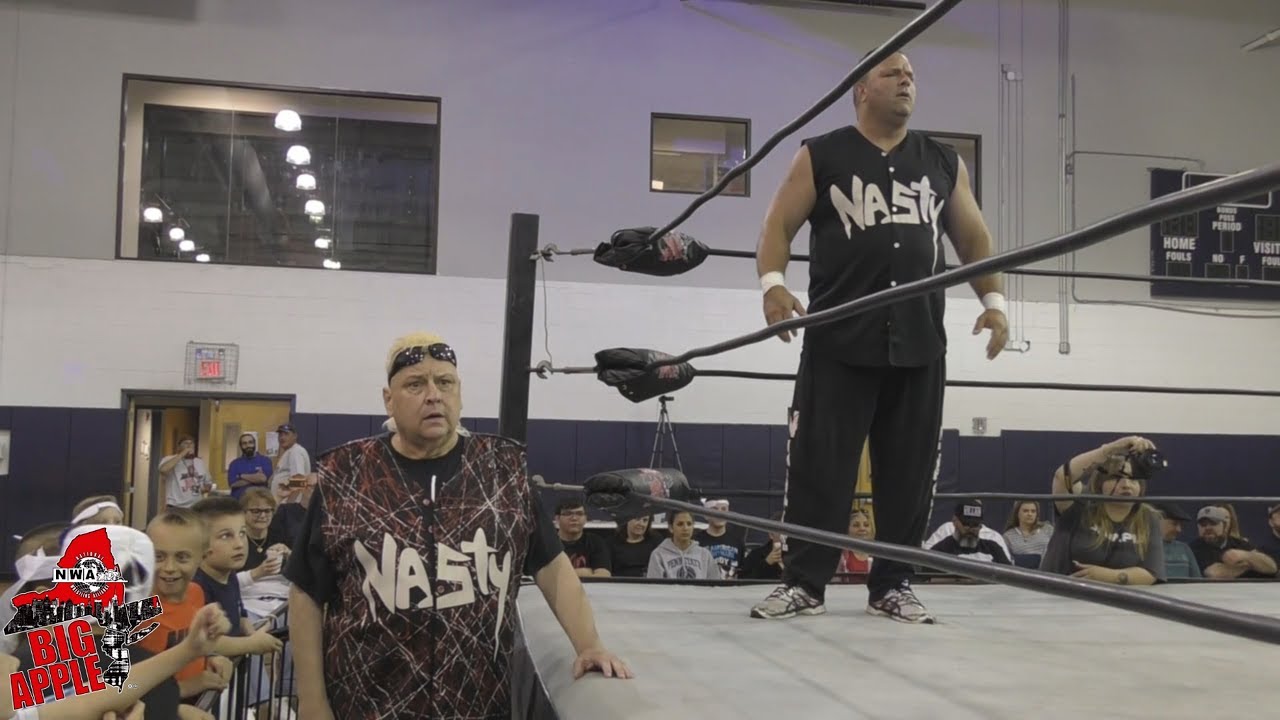 Jerry Sags vs Mustang Mike (NWA Big Apple)