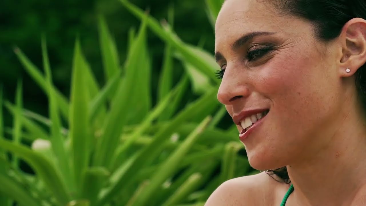 Federica Brignone e la Delfina Blue vs il Mostro della Plastica