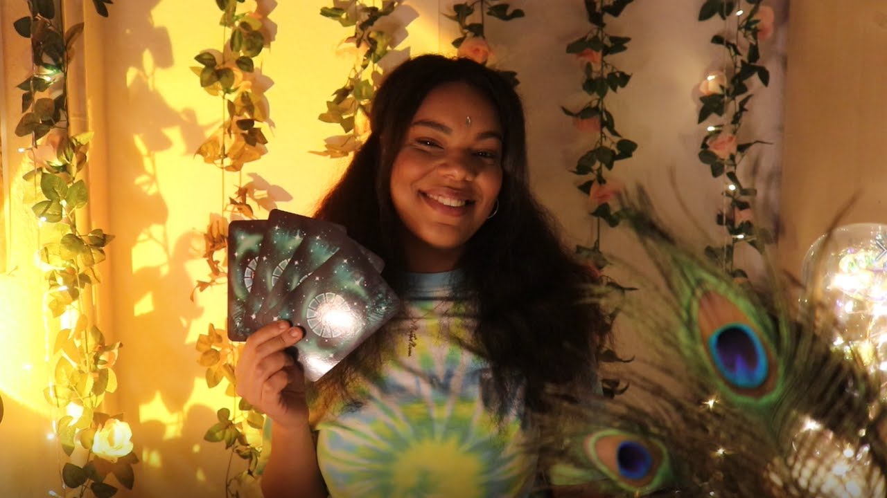 Pick a card 🔮- 💫The unexpected / Whats coming your way ✨