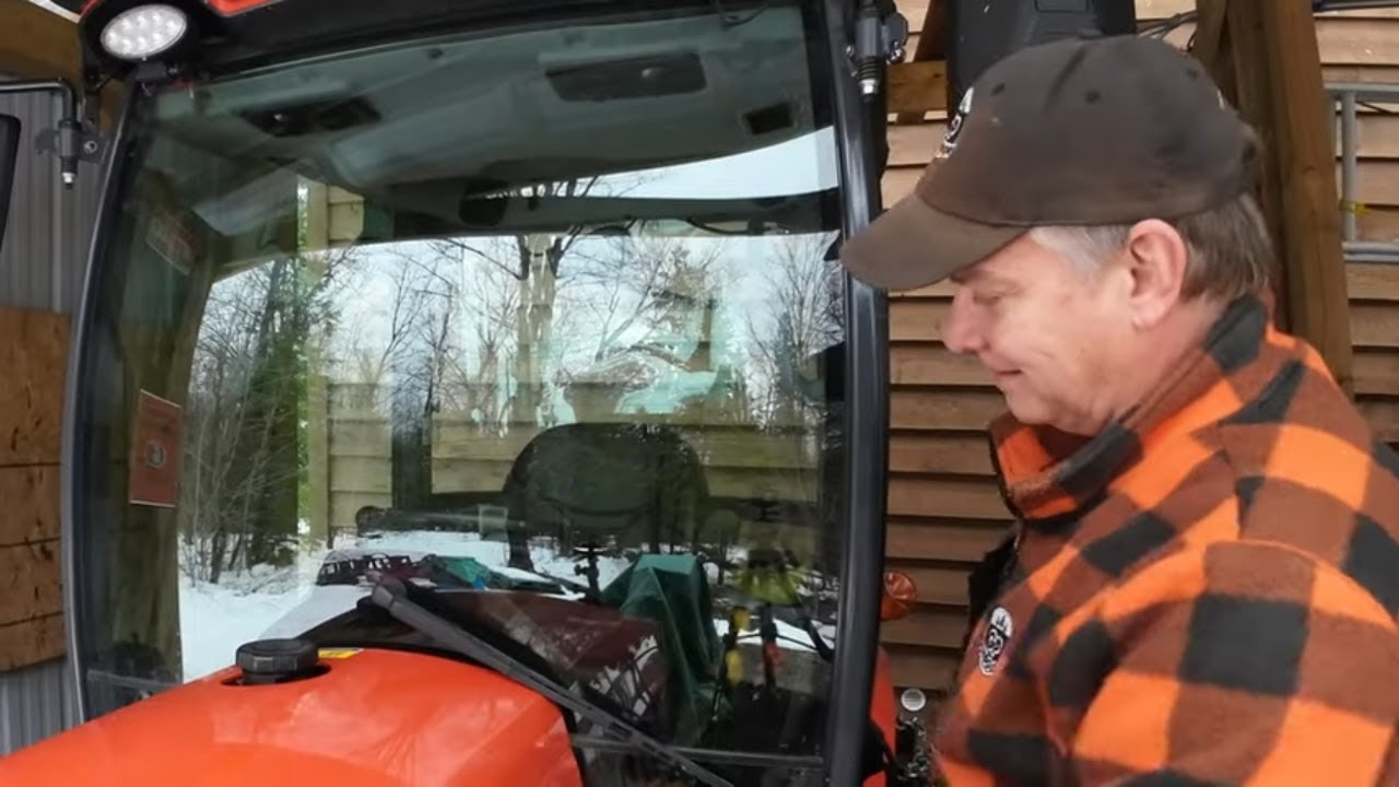 642 Kubota LX2610 Cab Tractor  Quick Repair   Windshield Wiper. DIY outdoors   4K