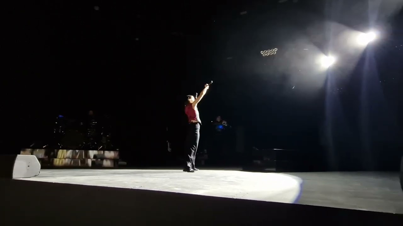 Christine and the Queens - Let me touch you once - Live Nuits de Fourvière 06.06.2023