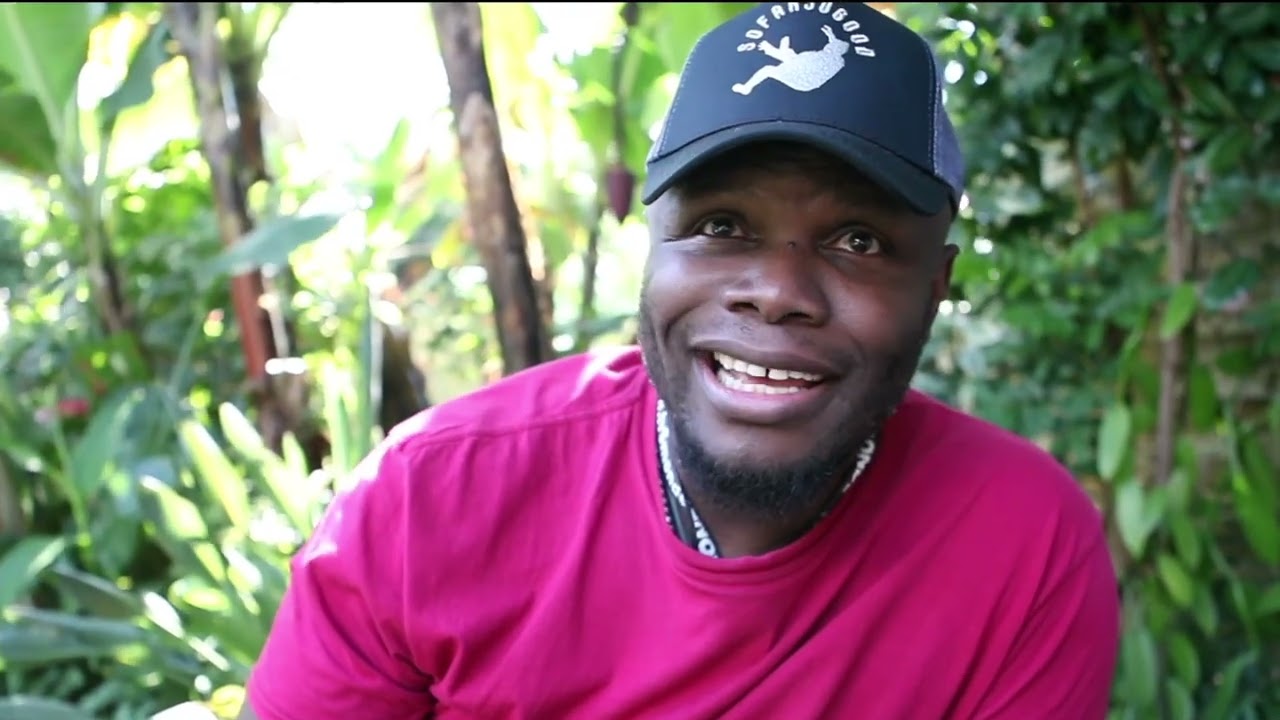 Hubert Kound&eacute;, invit&eacute; du festival Court derri&egrave;re