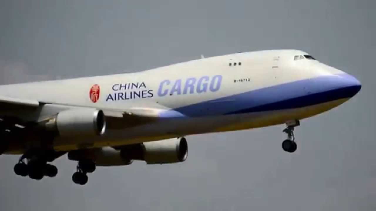China Airlines Cargo 747-409(F)(SCD) landing at DFW International Airport (B-18712)