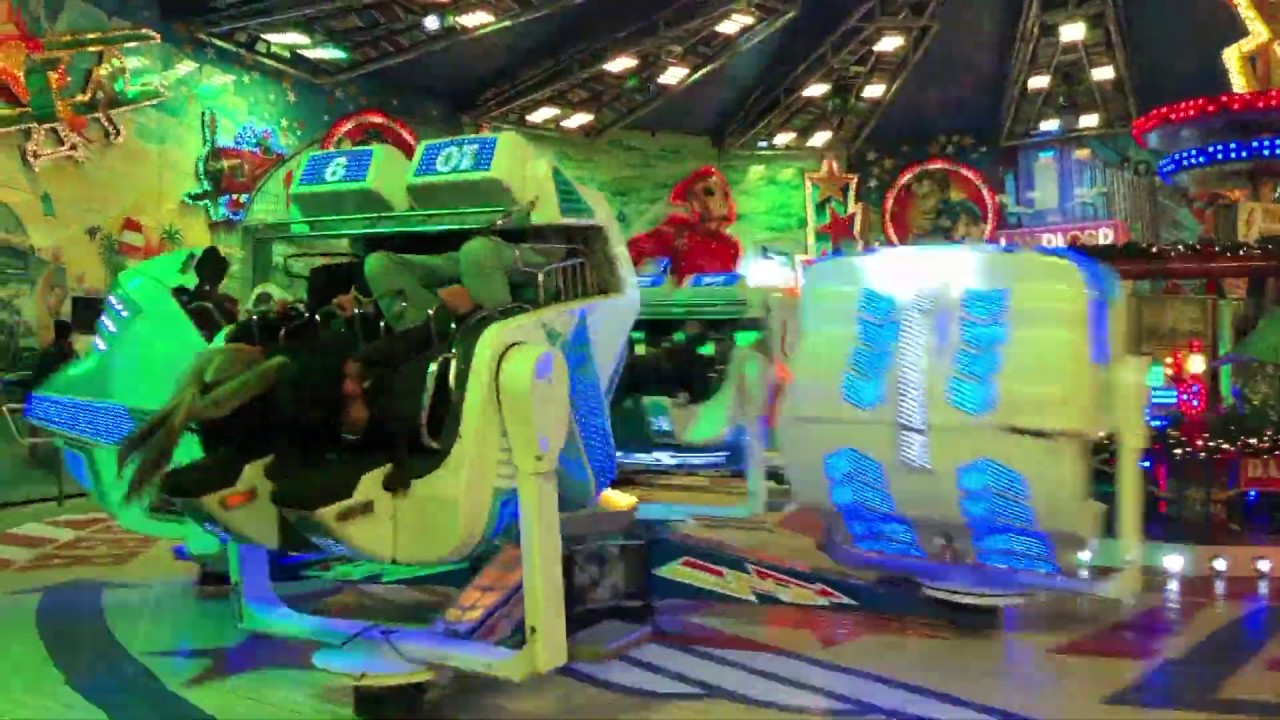 COMMANDER, the CRAZY Shake Ride at Christmas! | Cranger Weihnachtszauber