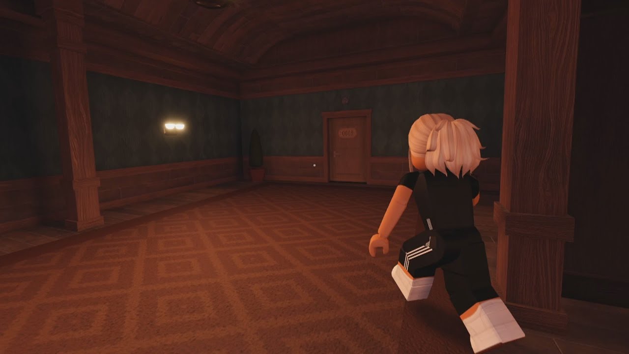 3 PLAYERS VS SECRET ENTITY! With CRUCIFIX in Roblox Doors