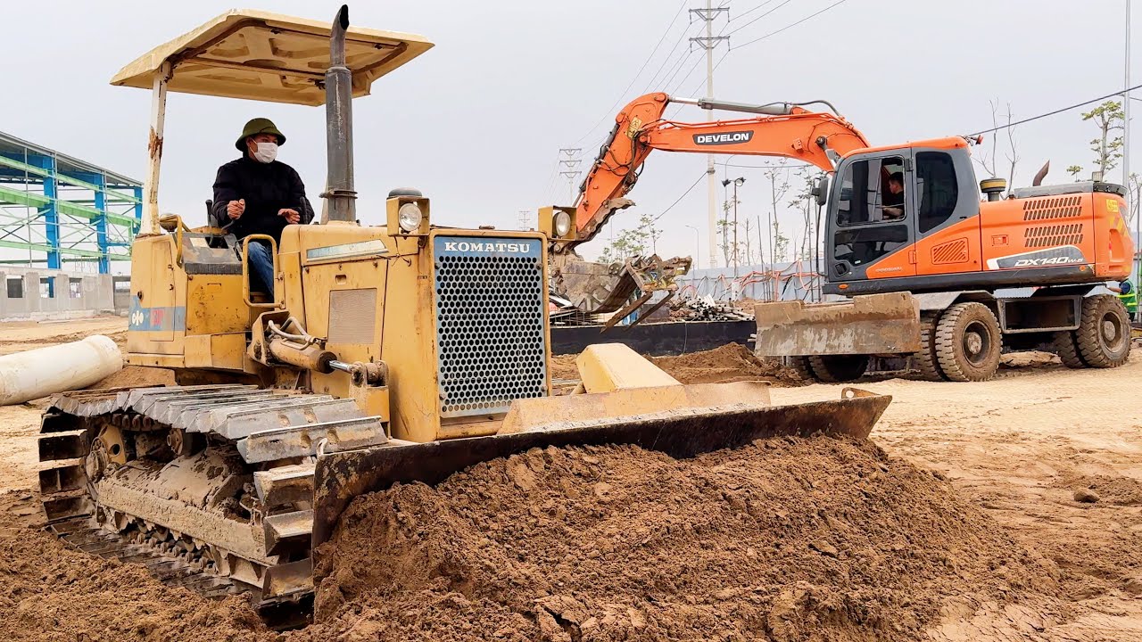Xe công trường: Xe ủi, xe trộn bê tông, máy xúc làm việc miệt mài - Excavator Construction