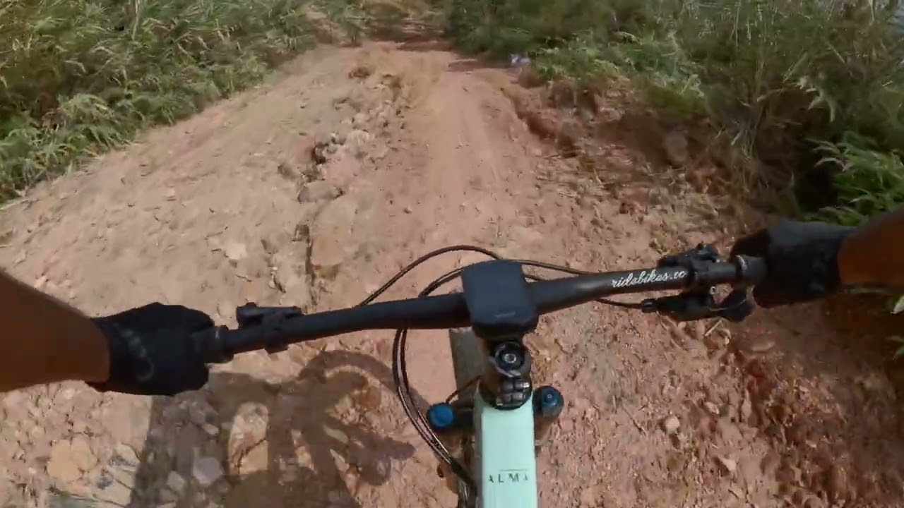 Soc Son Gravel