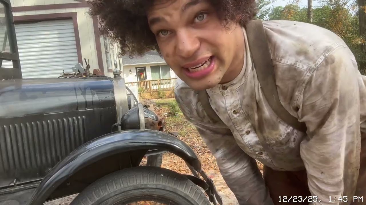Fixing a loose connecting rod in my 1926 model t ford truck and driving it after.