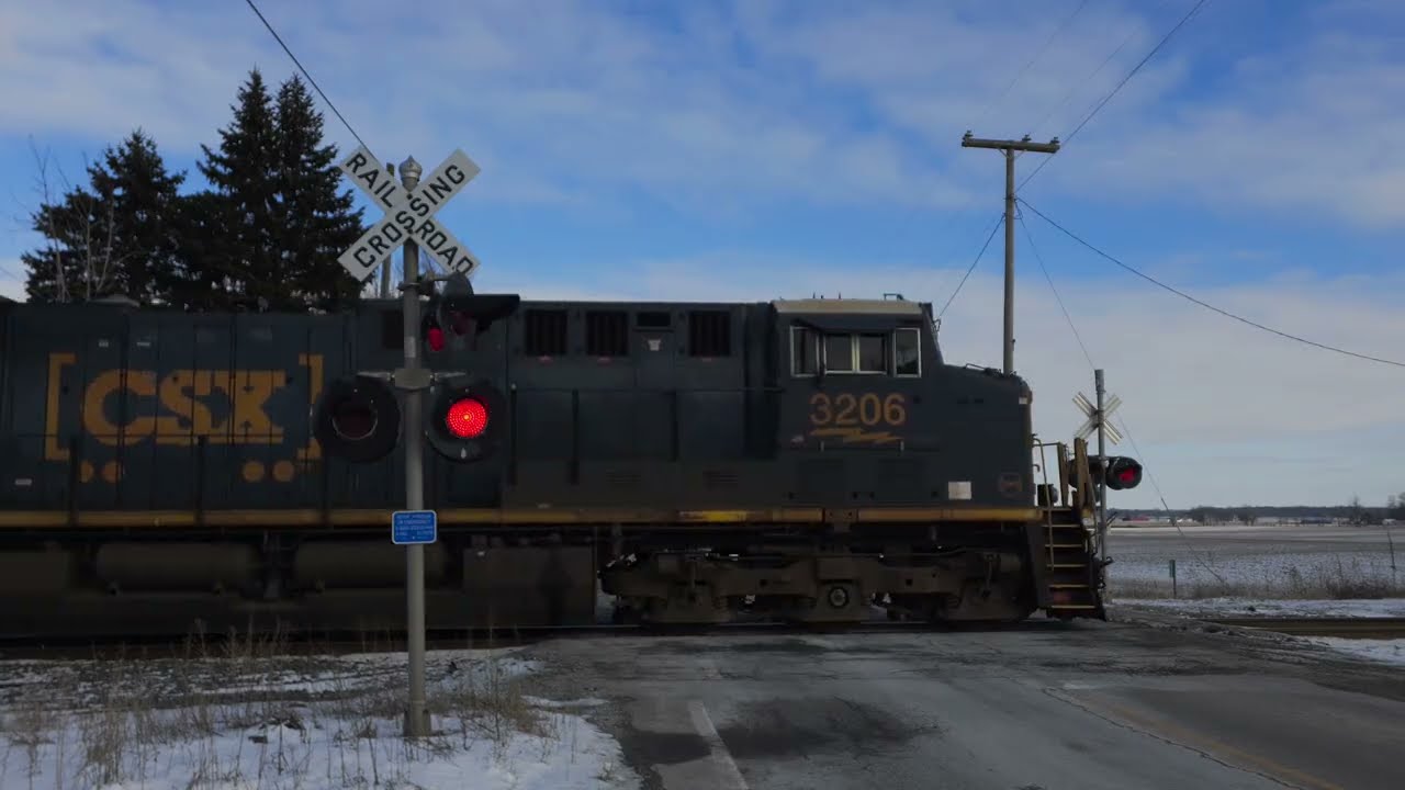 CSX 3206 Leads Manifest/Intermodal South | OH-701 Railroad Crossing, Blanchard, OH
