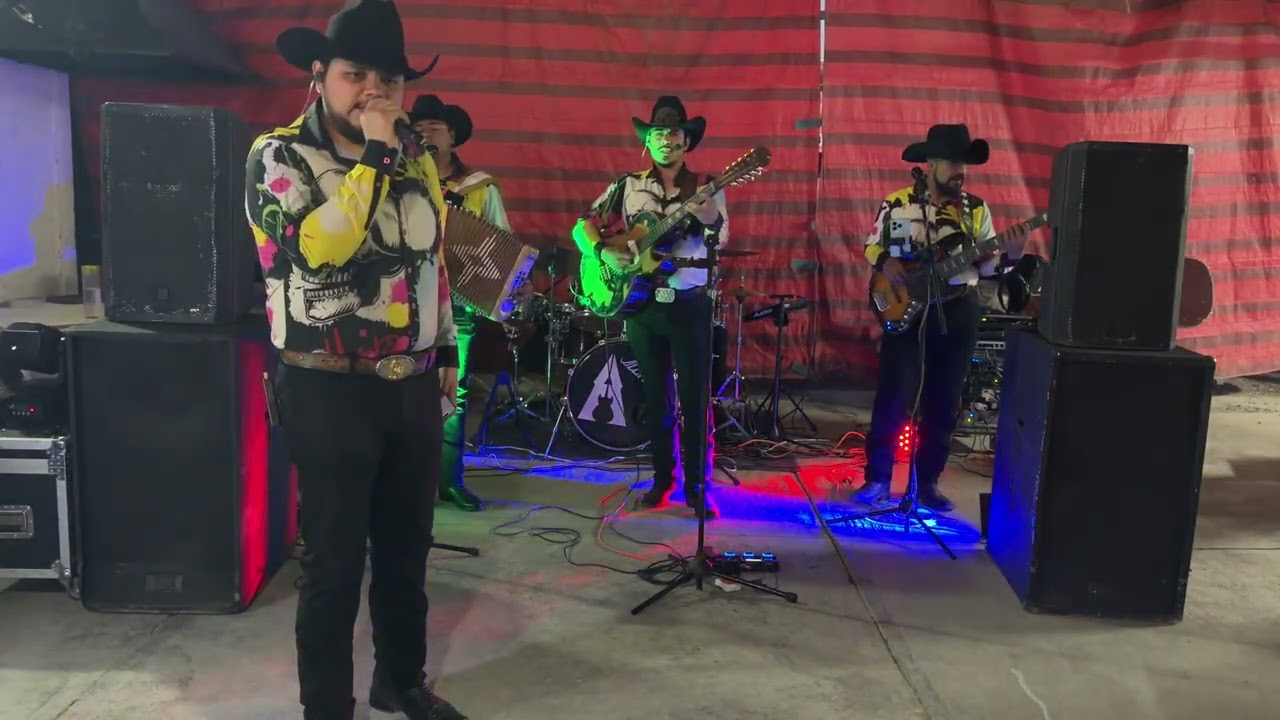 El del Palenque - Grupo Alcance (En Vivo)