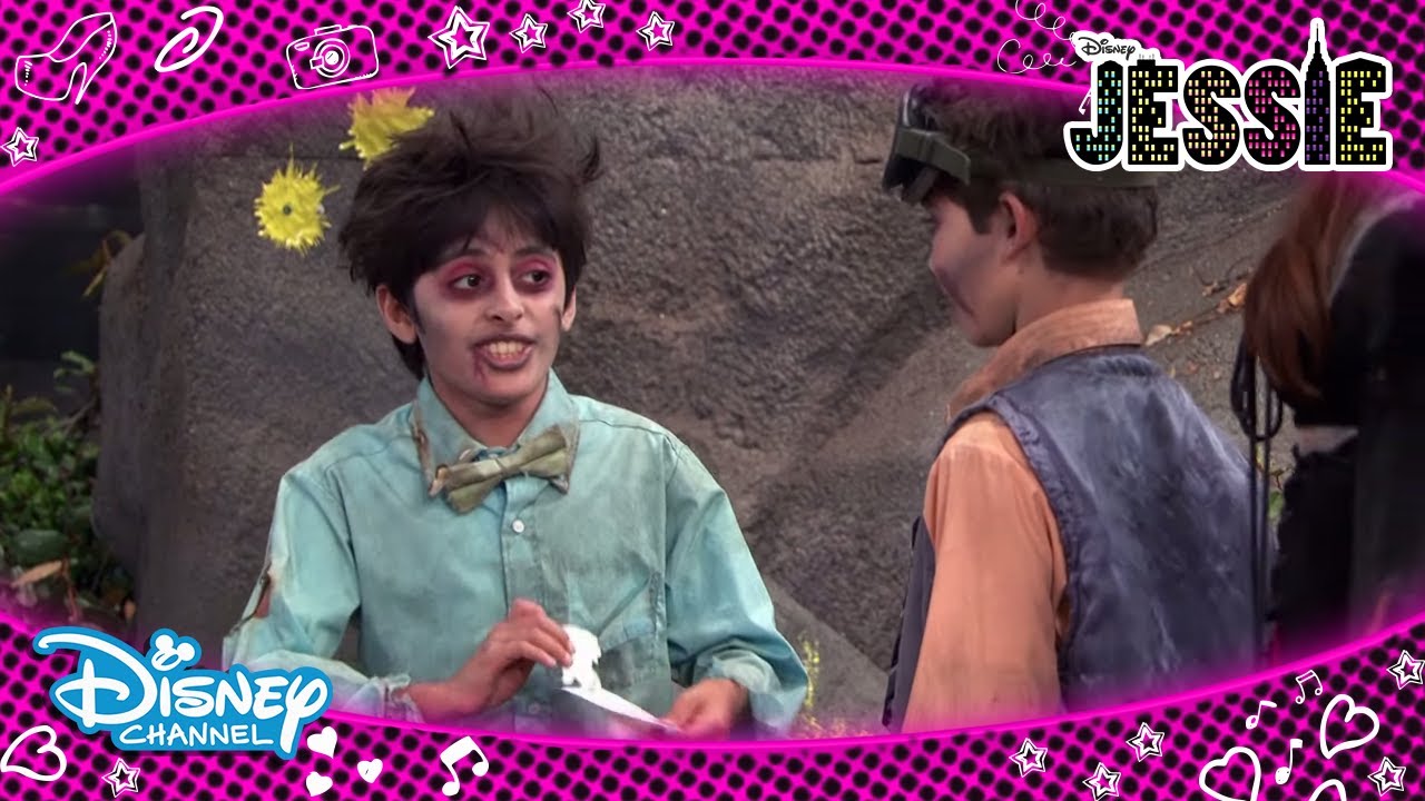 Jessie | Luke ve Jessie Paintball'da Birinci Oluyor💯| Disney Channel TR