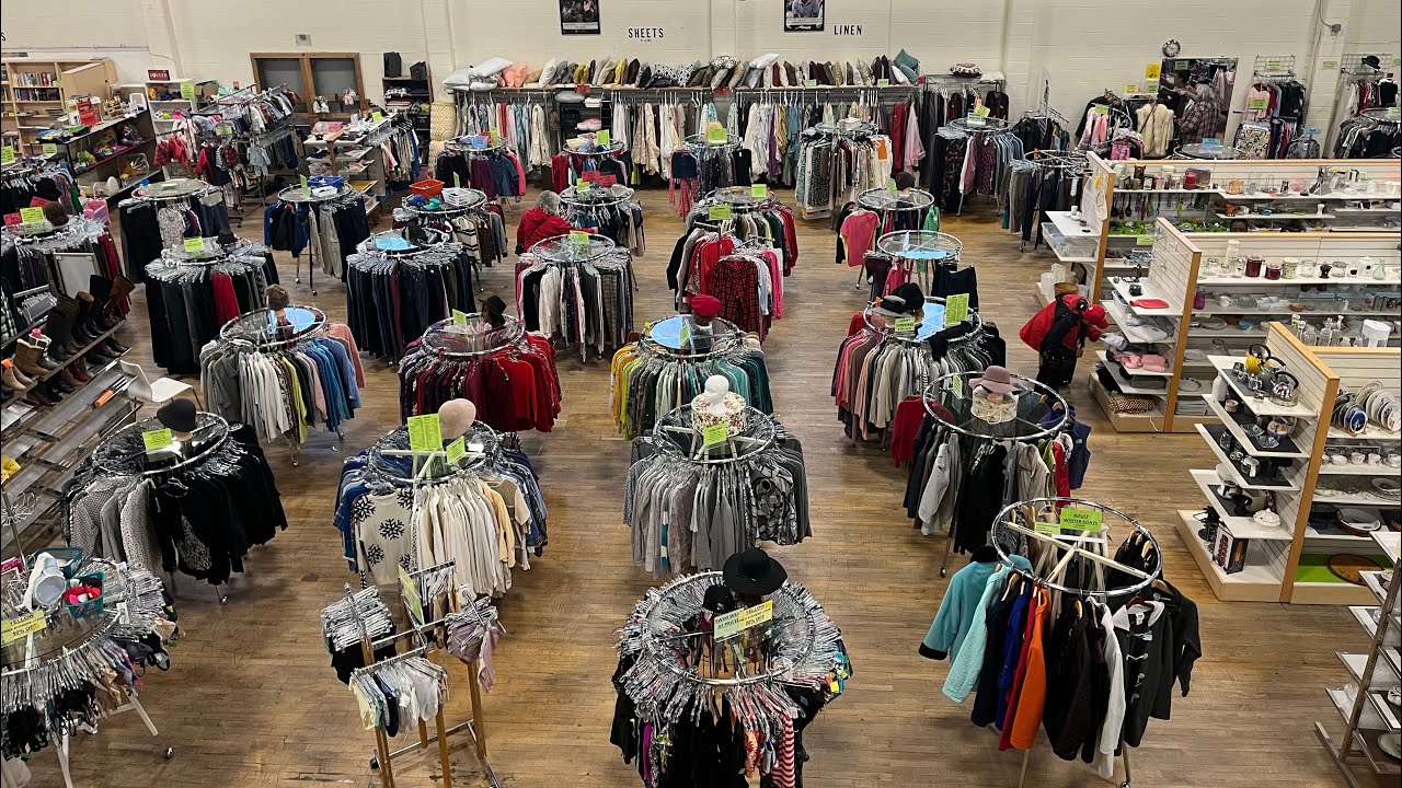 ASMR Relaxing Thrift Store Walk Through (Whispers)