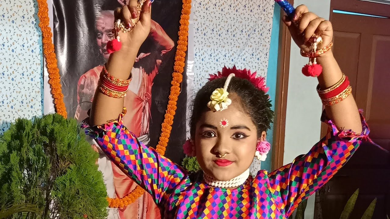 আজ জীবন খুঁজে পাবি ছুটে ছুটে আয় –  (Aaj Jiban Khunje Pabi Chhute Chhute Aye –Medha Chakraborty