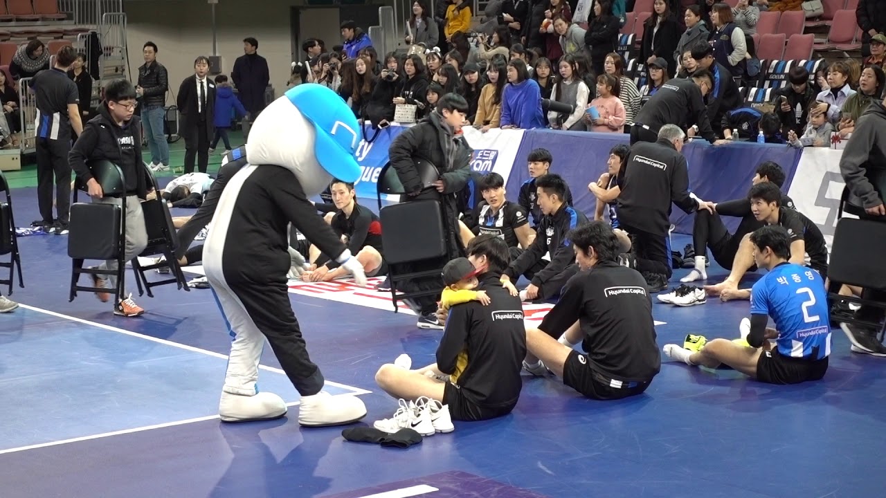현대캐피탈 스카이워커스 Skywalkers 삼성블루팡스전 문성민 moon sungmin 선수 아들 문시호 moon siho   korea pro volleyball